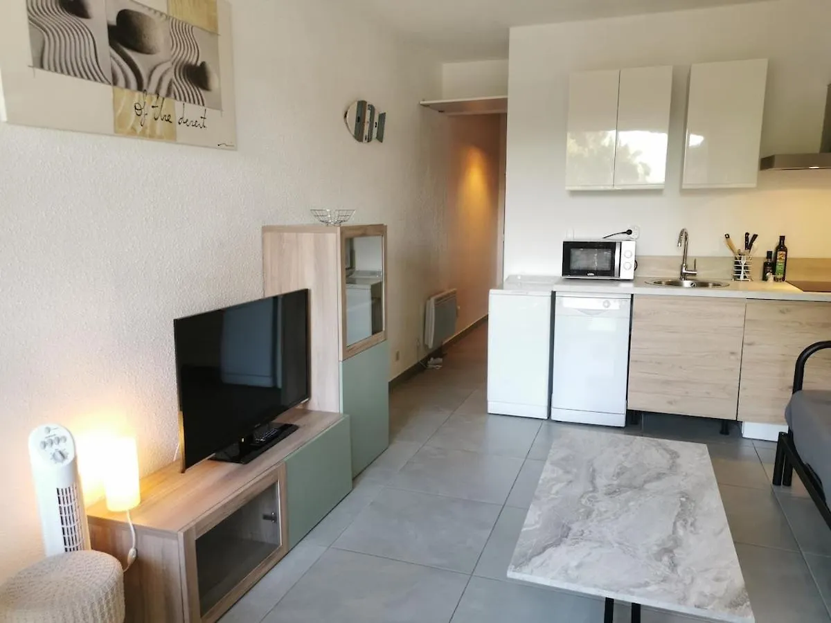 Appartement Renove Port De Hyeres Plage A Pieds 0*,  フランス